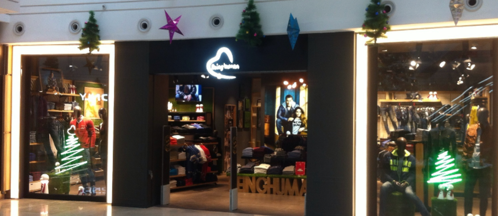 Contemporary retail store design